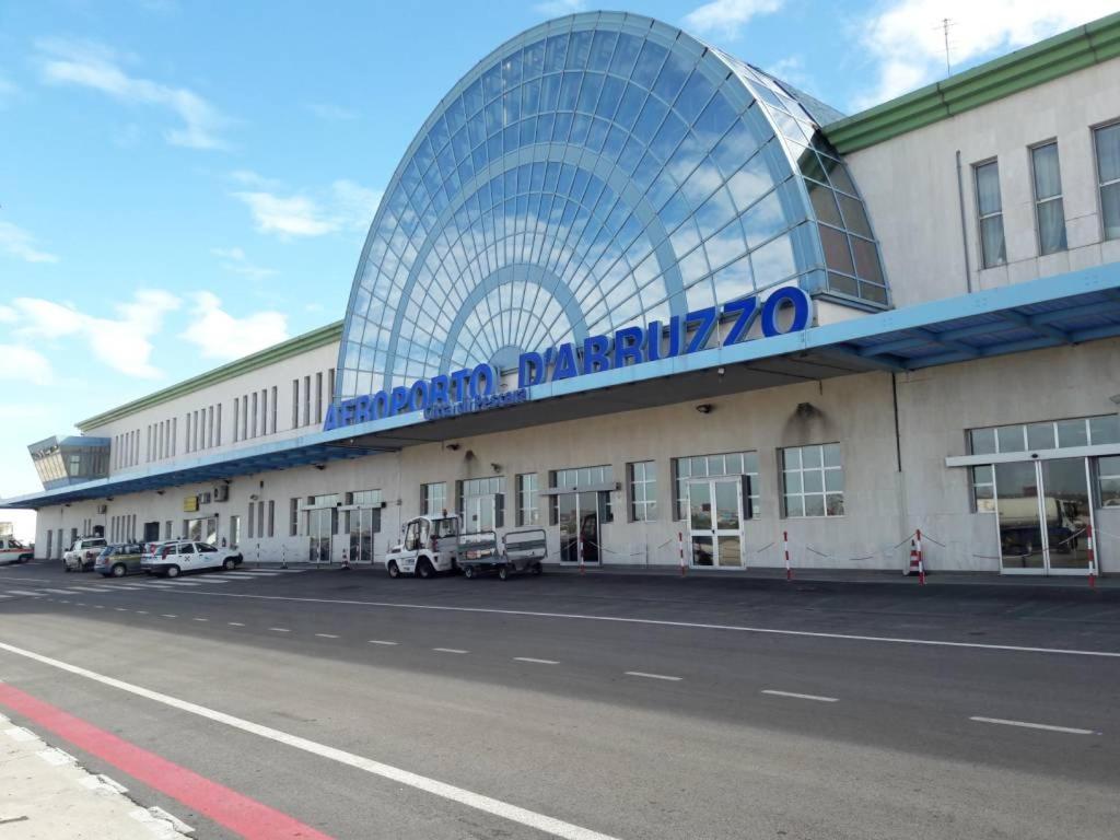 Homeaway Pescara Airport San Giovanni Teatino Luaran gambar